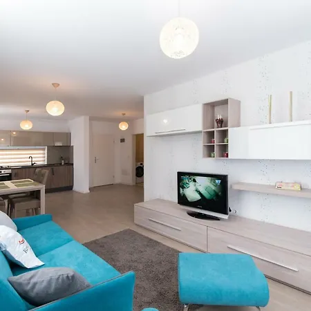 Thomas-Apartments Apartment